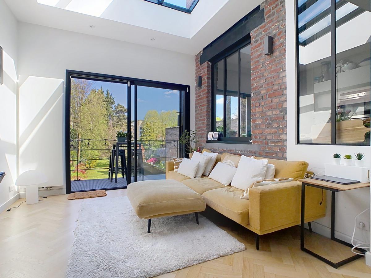 Belle maison avec cachet/Proche Tram/Grand garage